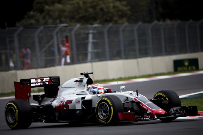 Photo: Romain Grosjean - Haas F1 Team - Haas VF-16 - Ferrari