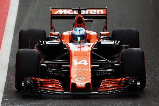 Photo: Fernando Alonso - McLaren - McLaren MCL32 - Honda