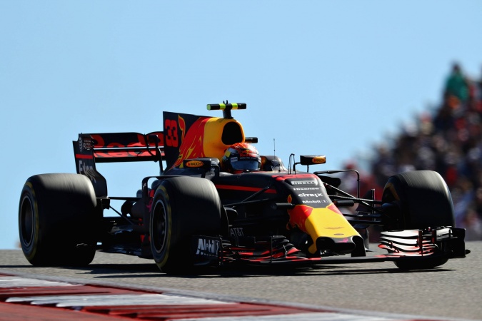 Photo: Max Verstappen - Red Bull Racing - Red Bull RB13 - TAG