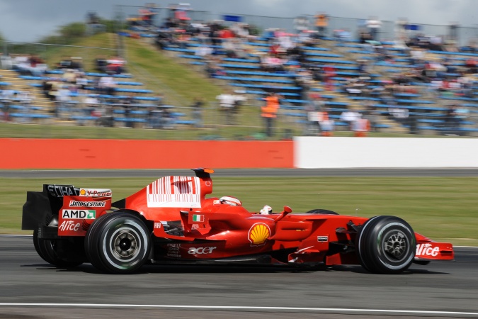 Photo: Kimi Räikkönen - Scuderia Ferrari - Ferrari F2008