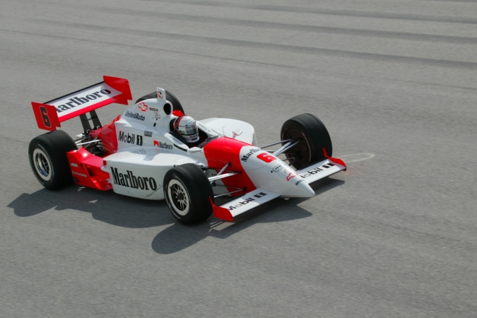 Photo: Gil de Ferran - Team Penske - Dallara IR-02 - Chevrolet