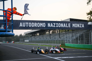 Speedsport KW 42: Fotofinish in Monza und weitere Titelentscheidungen
