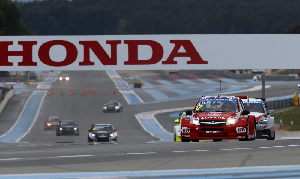 Photo: WTCC, 2014, LeCastellet, Huff, Lada