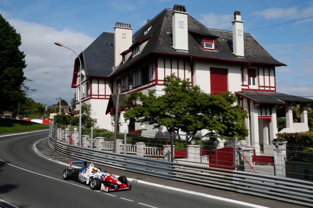 Photo: Formel 3, 2014, Pau, Dennis