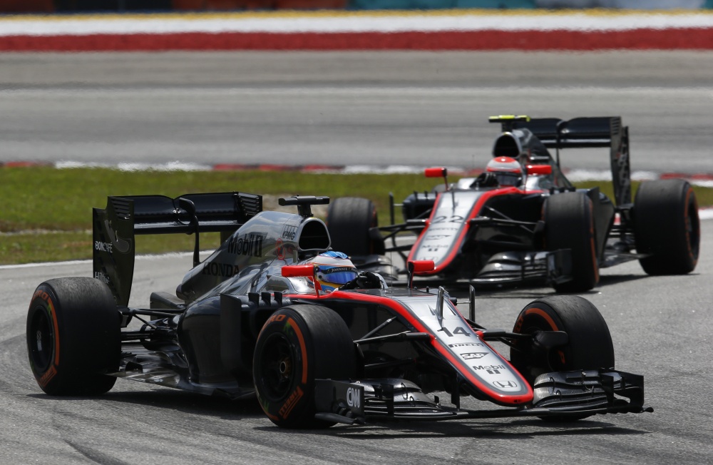 Photo: Formel 1, 2015, Malaysia, Alonso, Button