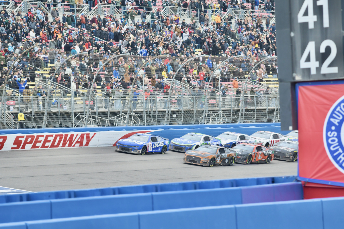 Photo: NASCAR Cup Series 2023: Fontana