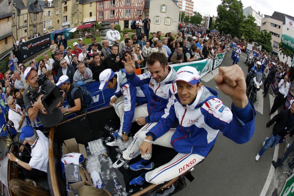 Photo: LeMans, 2013, Parade, Toyota