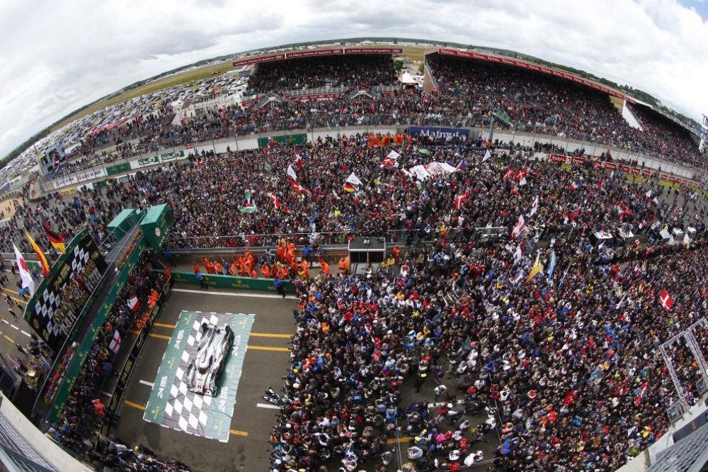 Photo: LeMans, 2013, Zuschauer, Podium