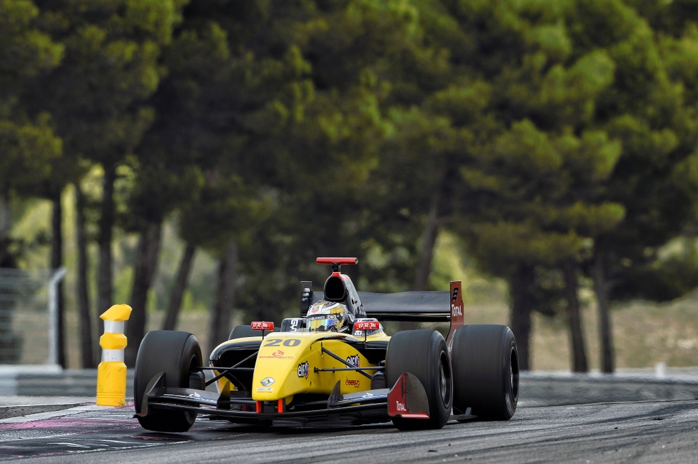 Photo: Renault Worldseries, 2013, LeCastellet, Magnussen