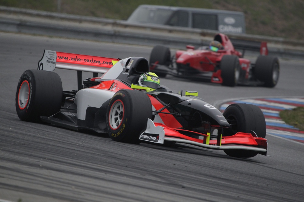 Photo: AutoGP, 2013, Brno, Kiss