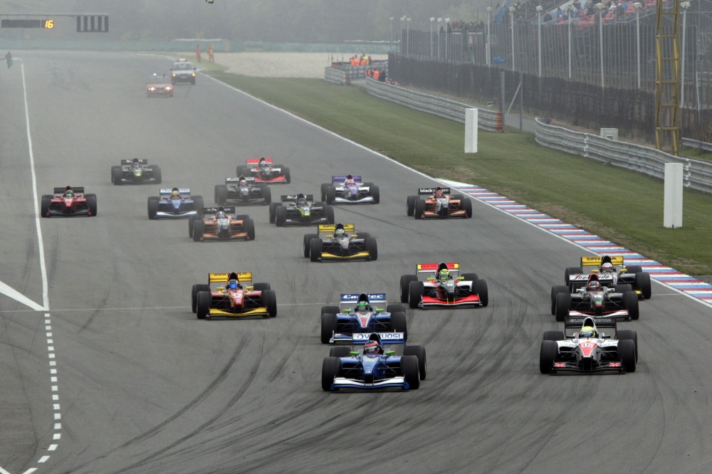 Photo: AutoGP, 2013, Brno, Start2