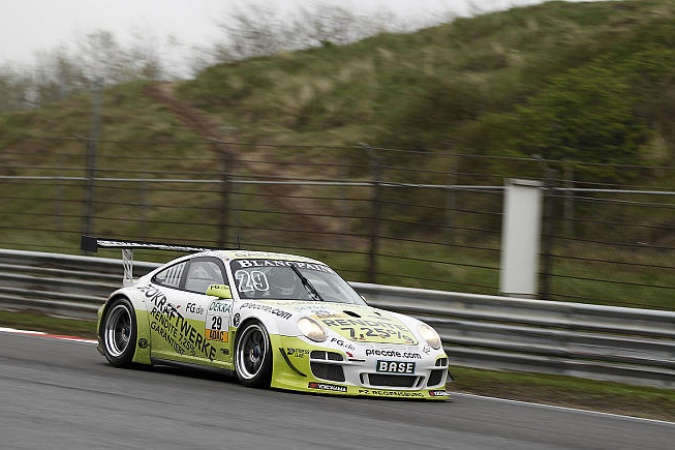 Photo: Robert Renauer - a-workx - Porsche 911 GT3 R (997)