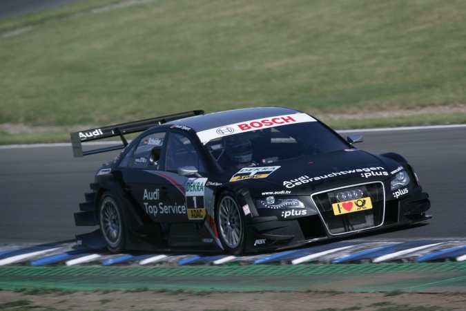 Photo: Timo Scheider - Abt Sportsline - Audi A4 DTM (2009)