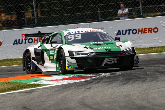 Photo: Sophia Flörsch - Abt Sportsline - Audi R8 LMS (II) Evo