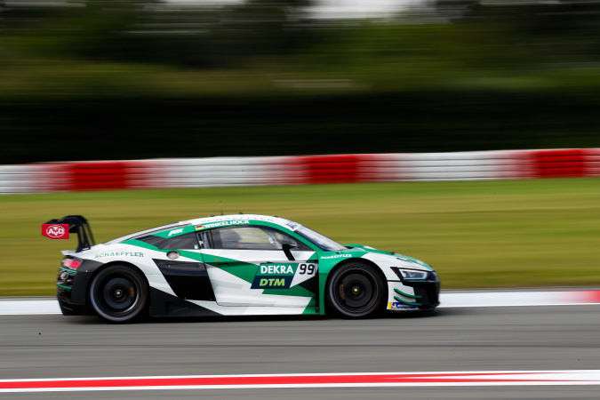 Photo: Markus Winkelhock - Abt Sportsline - Audi R8 LMS (II) Evo