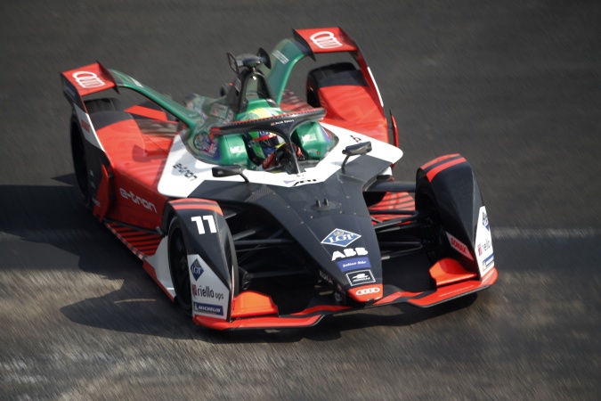 Photo: Lucas di Grassi - Abt Sportsline - Spark SRT 05E - Audi