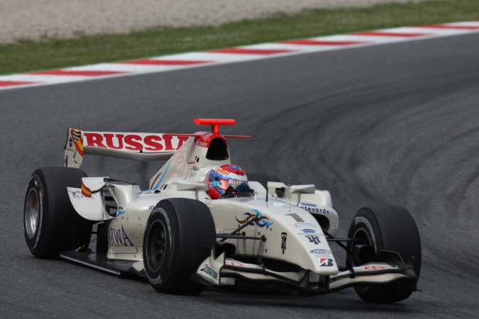 Photo: Vitaly Petrov - Addax Team - Dallara GP2/08 - Renault