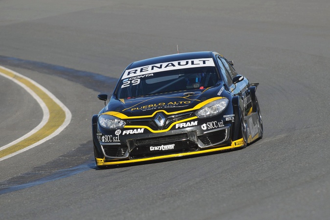 Photo: Facundo Conta - Ambrogio Racing - Renault Fluence II - Oreca Turbo