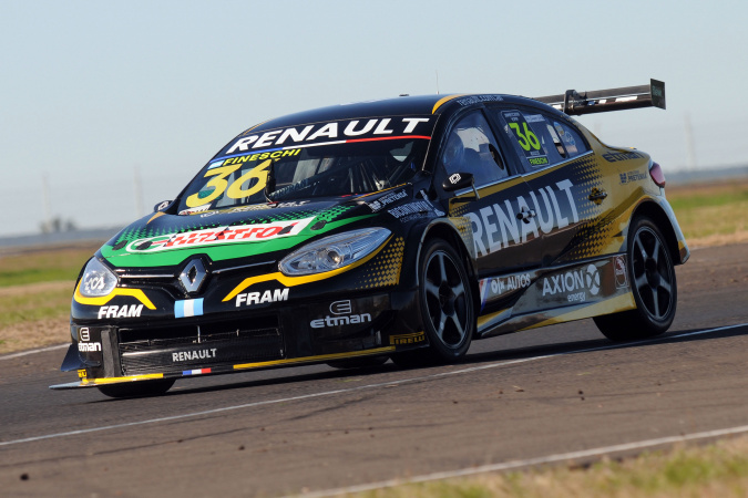 Photo: Damián Fineschi - Ambrogio Racing - Renault Fluence II - Oreca Turbo