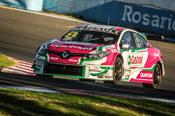 Photo: Matias Milla - Ambrogio Racing - Renault Fluence II - Oreca Turbo