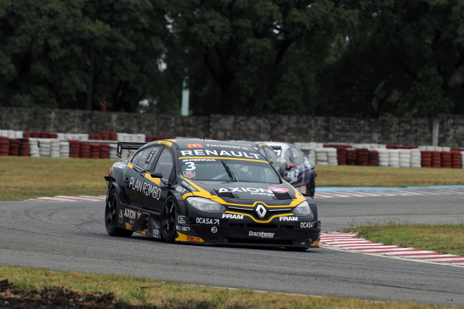 Photo: Leonel Pernía - Ambrogio Racing - Renault Fluence II RPE V8