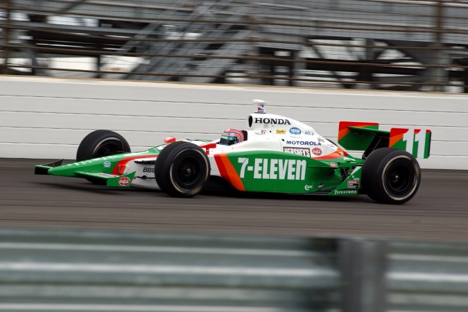 Photo: Tony Kanaan - Andretti Green Racing - Dallara IR-05 - Honda