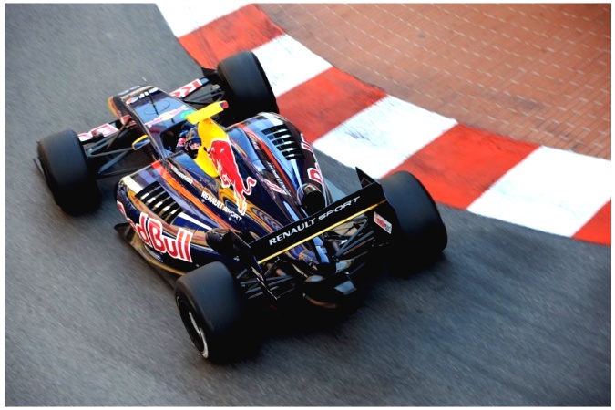 Photo: Lewis Williamson - Arden International - Dallara FR35-12 - Renault
