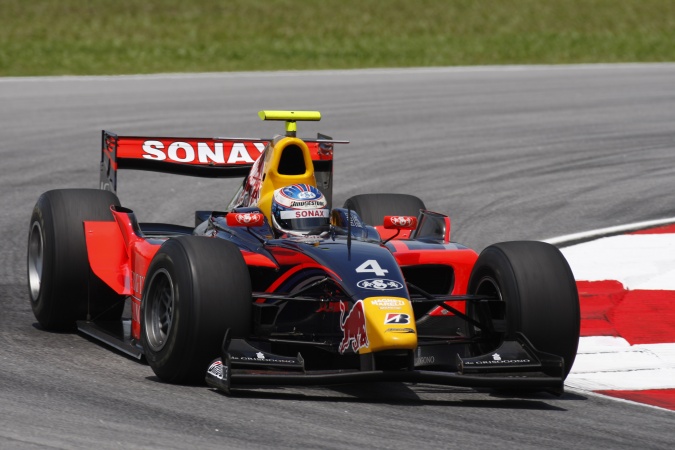 Photo: Edoardo Mortara - Arden International - Dallara GP2/05 - Renault