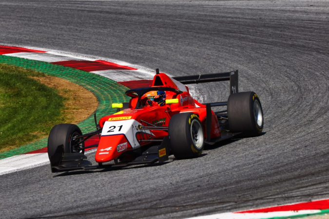 Photo: Alex Quinn - Arden International - Tatuus F3 T-318 - Alpine