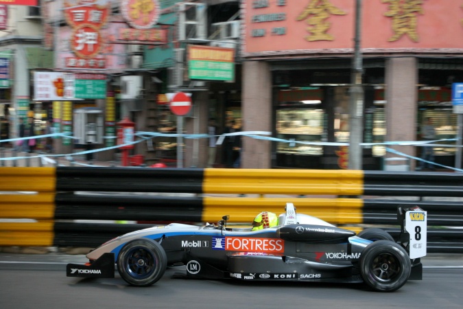 Photo: Jamie Green - ASM - Dallara F302 - AMG Mercedes