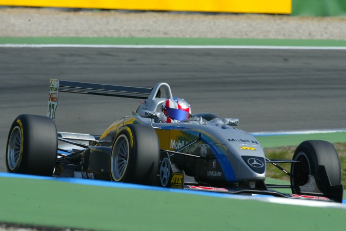 Photo: Eric Salignon - ASM - Dallara F302 - AMG Mercedes