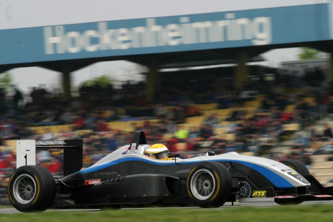 Photo: Lewis Hamilton - ASM - Dallara F305 - AMG Mercedes