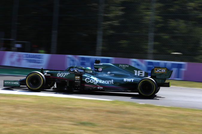 Photo: Lance Stroll - Aston Martin F1 Team - Aston Martin AMR21