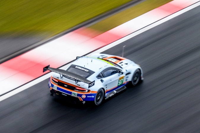 Photo: Darren TurnerJonathan Adam - Aston Martin Racing - Aston Martin V8 Vantage GT2