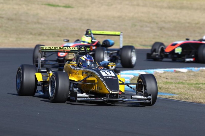 Photo: Tim Macrow - Astuti Motorsport - Dallara F305 - Mugen Honda