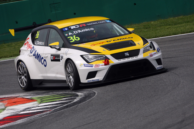 Photo: Antonio D'Amico - B.D. Racing - Seat Leon Cup Racer TCR