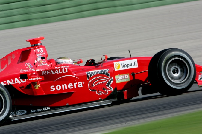 Photo: Markus Niemelä - BCN Competicion - Dallara GP2/05 - Renault