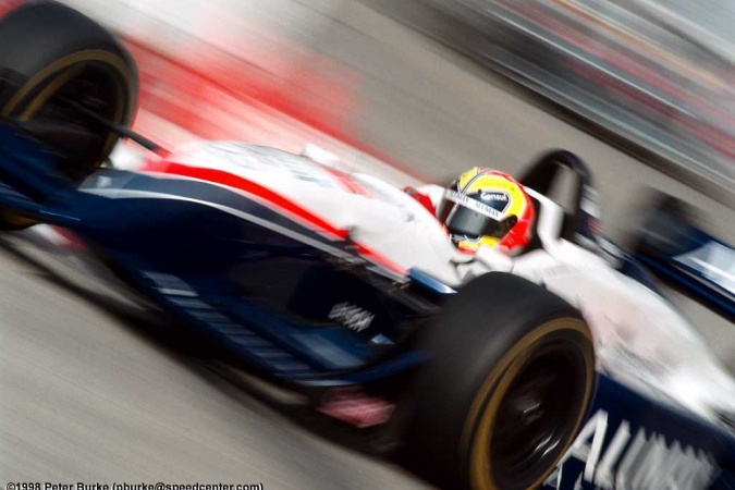 Photo: Helio Castroneves - Bettenhausen Motorsports - Reynard 98i - Mercedes