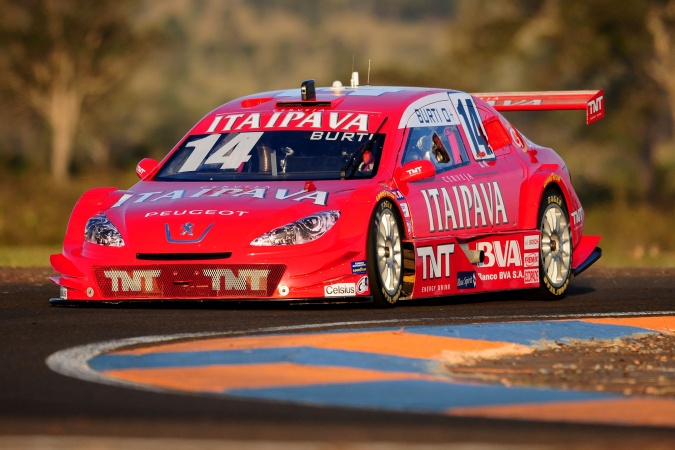 Photo: Luciano Burti - Boettger Competições - Peugeot 408 V8