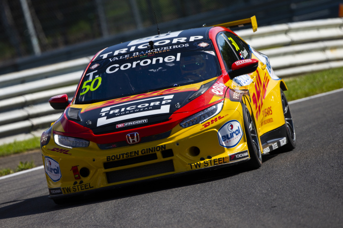 Photo: Tom Coronel - Boutsen Ginion Racing - Honda Civic Type R TCR (II)