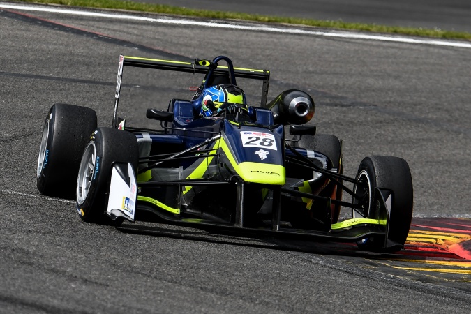 Photo: Stefano Leaney - C F Racing - Dallara F312 - AMG Mercedes