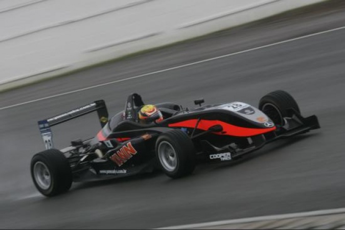 Photo: Yann Cunha - C F Racing / Manor Motorsport - Dallara F308 - AMG Mercedes