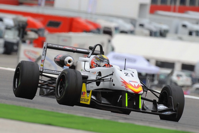 Photo: Sean Walkinshaw - Campos Racing - Dallara F312 - Toyota
