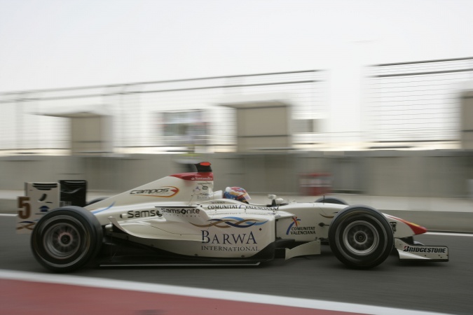 Photo: Vitaly Petrov - Campos Racing - Dallara GP2/05 - Renault