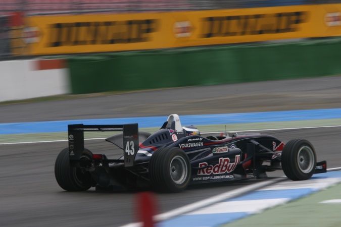 Photo: Mirko Bortolotti - Carlin Motorsport - Dallara F308 - Volkswagen