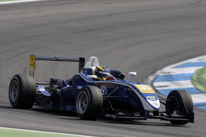 Photo: Tom Dillmann - Carlin Motorsport - Dallara F308 - Volkswagen