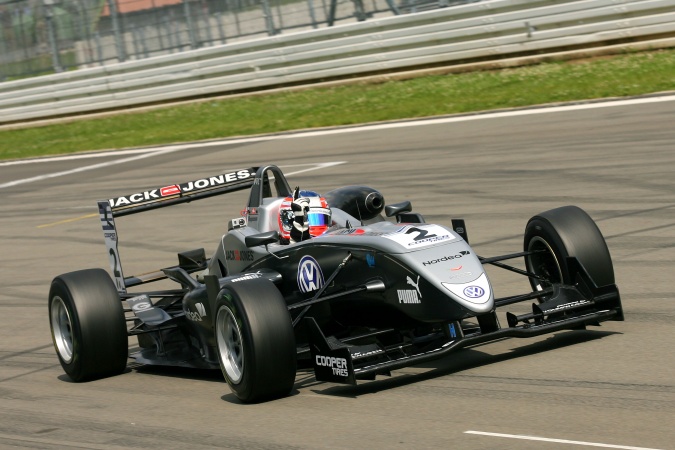 Photo: Kevin Magnussen - Carlin Motorsport - Dallara F308 - Volkswagen