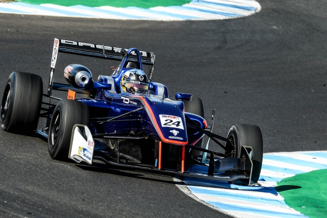 Photo: Ameya Vaidyanathan - Carlin Motorsport - Dallara F312 - Toyota