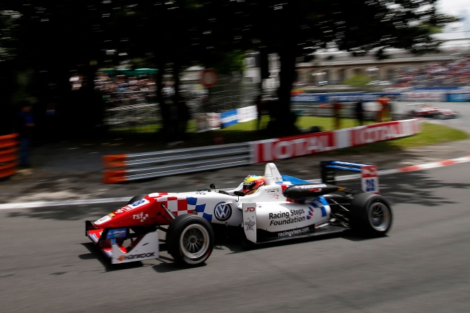 Photo: Jake Dennis - Carlin Motorsport - Dallara F312 - Volkswagen