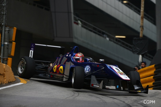 Photo: Yu Kanamaru - Carlin Motorsport - Dallara F312 - Volkswagen